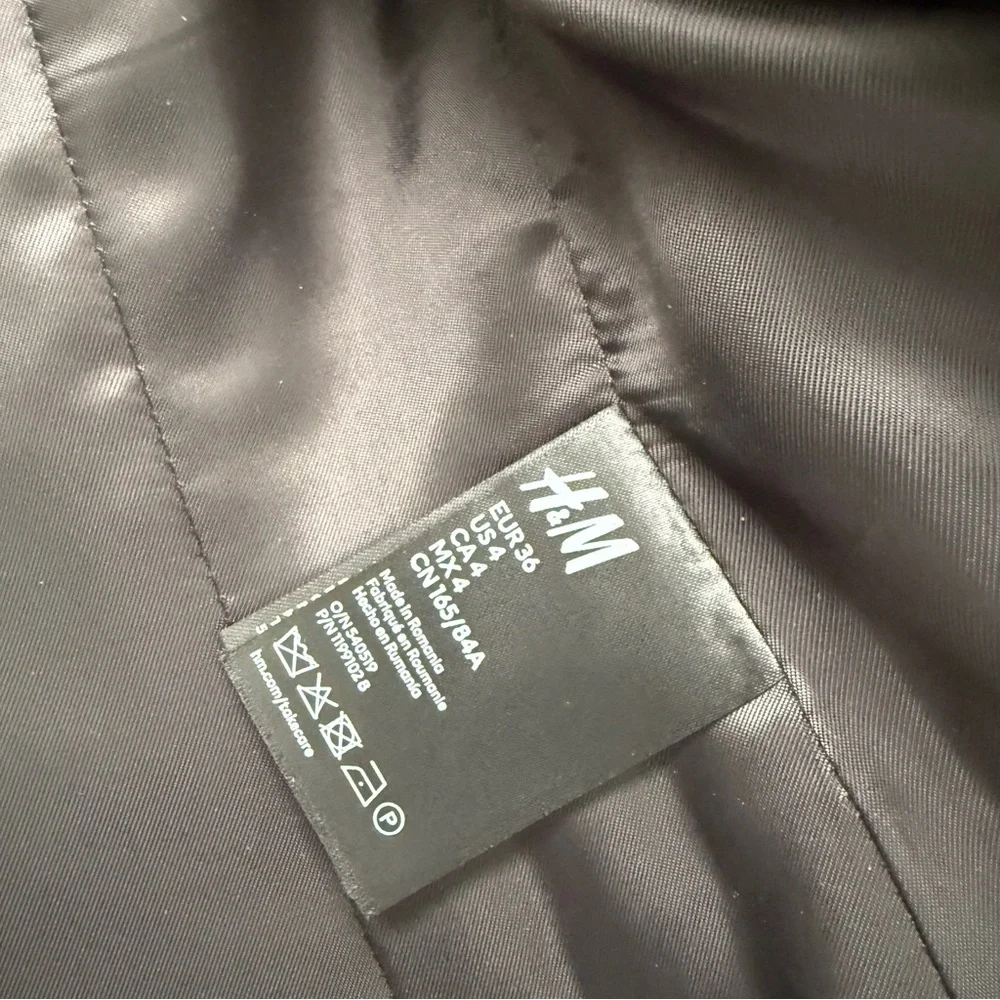 H&M STUDIO COLLECTION WOOL-BLEND PLEAT-NECKLINE JACKET - Picture 6 of 7